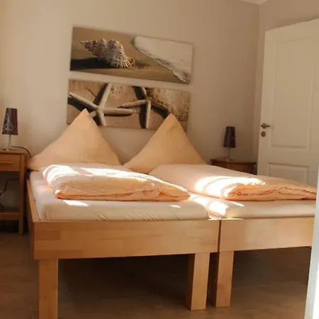 Evert, 2 4 People * Borkum